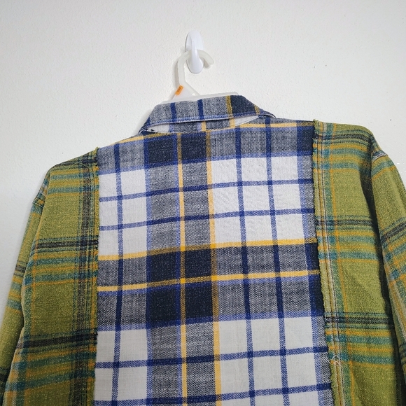 BDG Checked Flannel Shirt with Brown/Green Accents Sz XS Oversized ChestPockets - Picture 12 of 15
